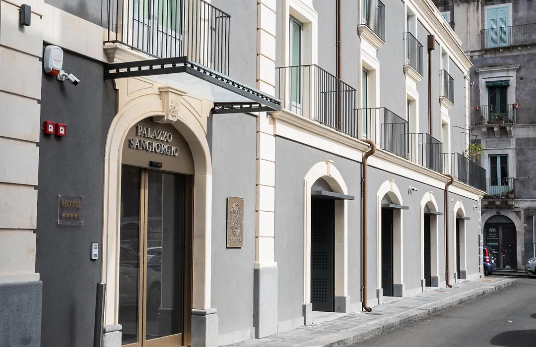 Palazzo Sangiorgio-1